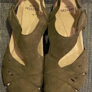 Earth Origins Women's Olive Sandals